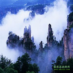 武漢往返：張家界、鳳凰古城、韶山六日游，每周一、周四發(fā)團